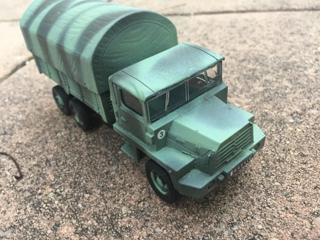 SOLIDO militaire camion de l'Armée Française BERLIET GBC 8KT 29