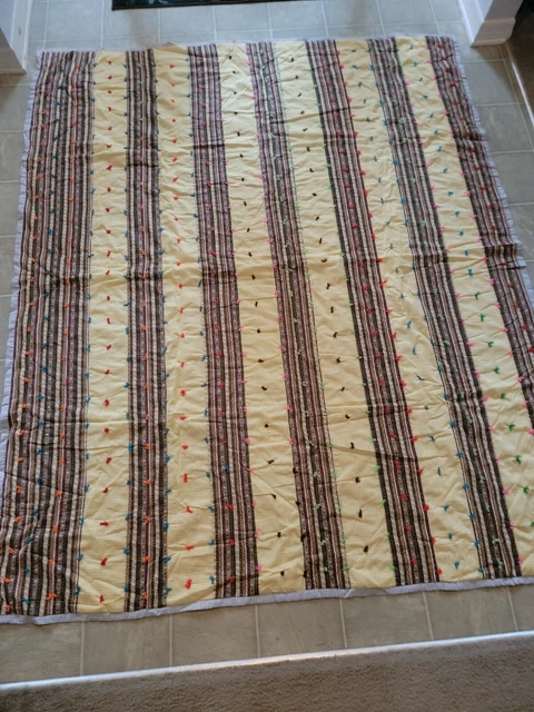 Vintage 1980s Handmade Handsewn Grandma's Quilt 81"×68" Vintage Hand Made