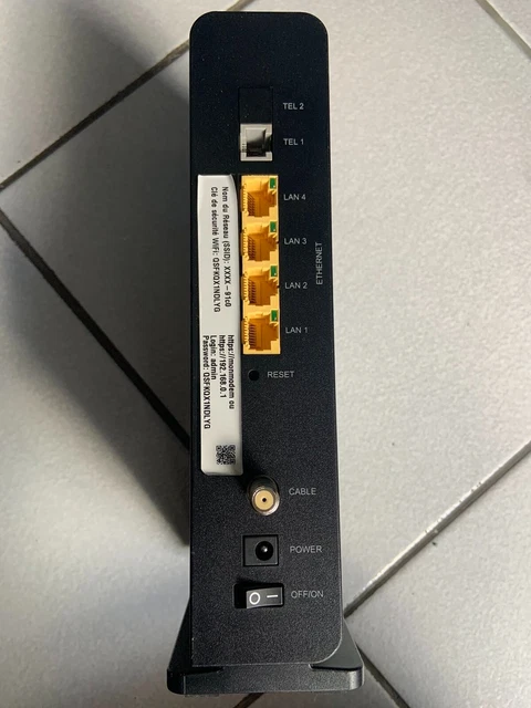 Routeur Modem Câble SFR F@st3686 V1B – Fibre I24.8, Testé, Seul