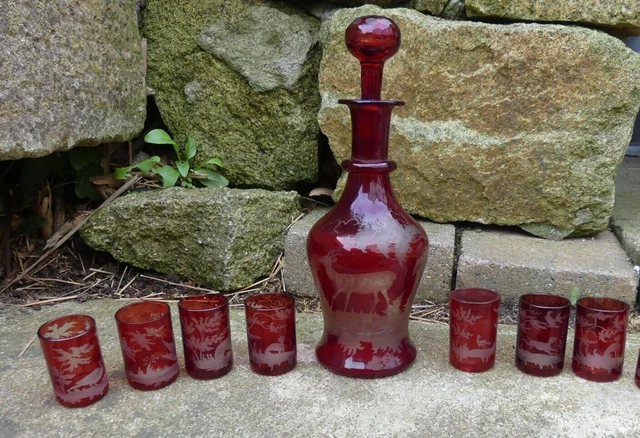 Lot De 22 Cabochons En Verre De Bohême Anciens - Forme Goutte Rouge Pailleté Or