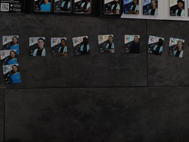 EINE KARTE NR. 1 - Manuel Neuer Glitzer- REWE DFB WM 2022 EUR 2,00