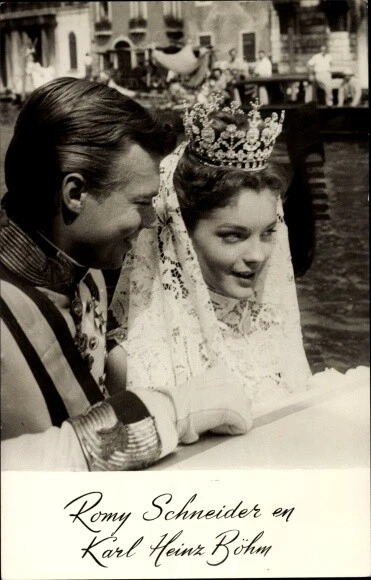 Ak Schauspielerin Romy Schneider und Schauspieler Karl Heinz Böhm,... - 3270316