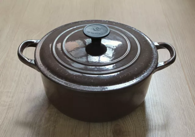 Pentola per piatti rotonda originale Le Creuset marrone ghisa 20 cm con coperchio