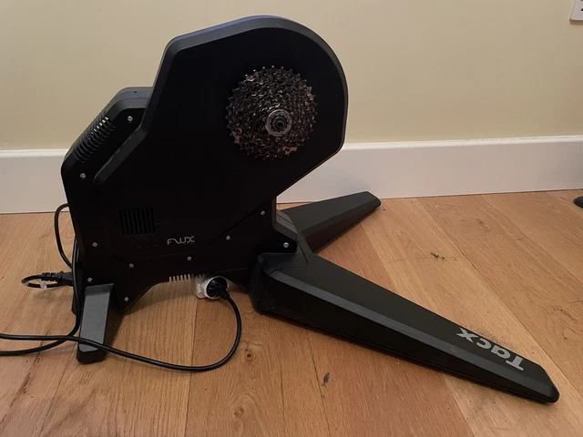 Tacx flux smart t2900 sales turbo trainer