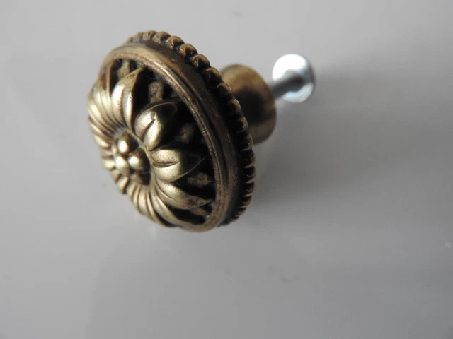 ANCIENNE POIGNEE BOUTON En Bronze De Tiroir Meuble Bureau Cuisine ancienne-poignee-bouton-en-bronze-de-tiroir-meuble-bureau-cuisine