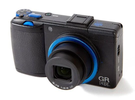 [Difficult to obtain] STUSSY x RICOH GR DIGITAL III limited to 500 pieces