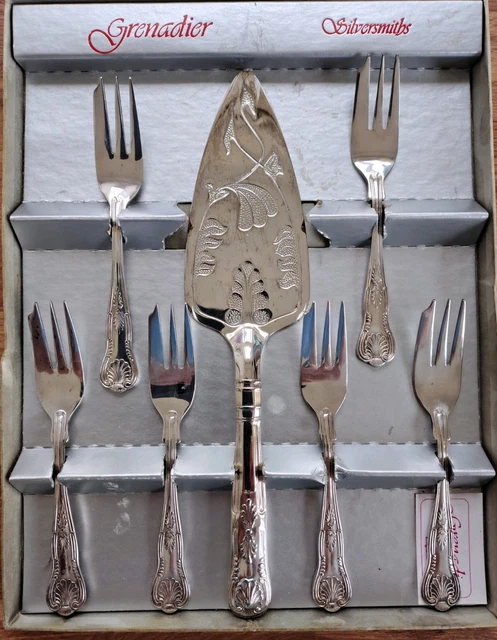 Grenadier Silversmiths England キャンドルホルダー