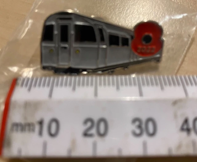 LONDON UNDERGROUND PIN badge 2022 £30.00 - PicClick UK