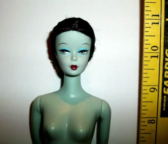 REPRODUCTION Vtg RARE WITCH GREEN SKIN TONE BARBIE REPRO DOLL BY MATTEL