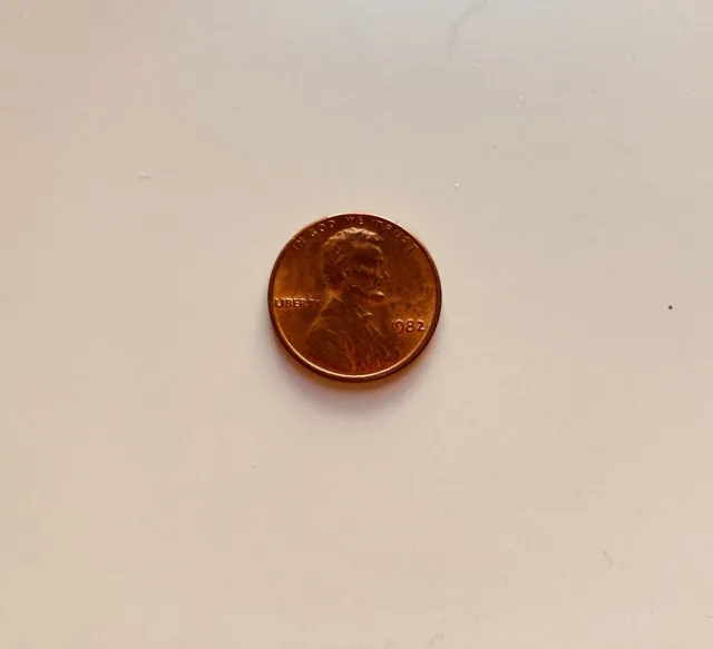 1982 Rare ~ No Mint Mark Lincoln Penny ~3.1 Grams