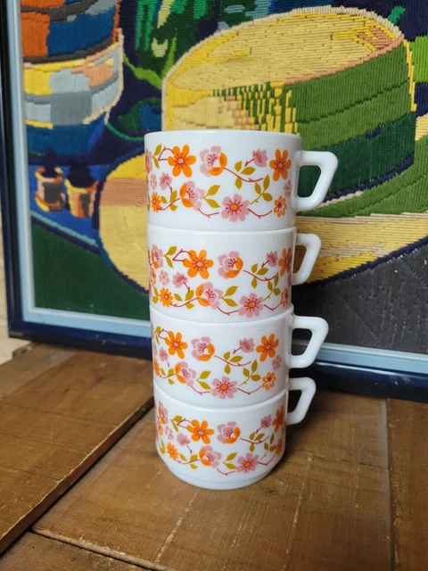 tasse a café Arcopal serie multi fleurs orange vintage