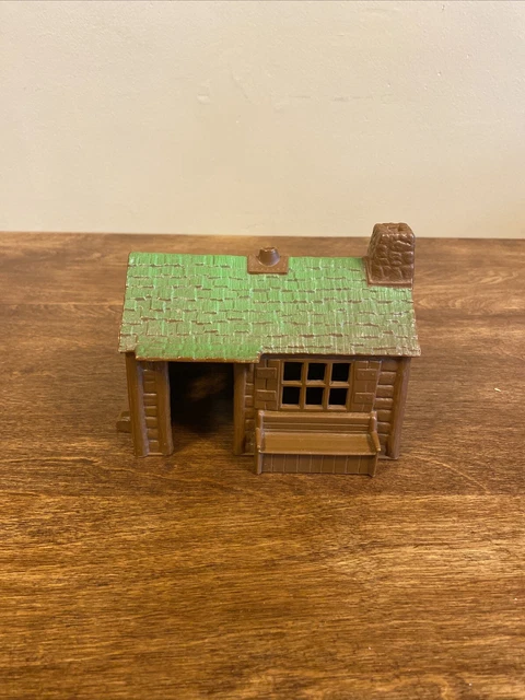 VINTAGE MATTEL CAMP PUTT PUTT Log Cabin Green Roof Cowboy Indian