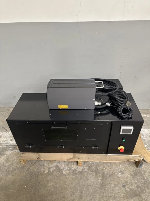 Keyence MD-X1020 3-Axis Hybrid Laser Marker (Wide Area) w/ Enclosure and Cables Keyence MD-X1020 3-Axis Hybrid Laser Marker (Wide Area) w/ Enclosure and Cables