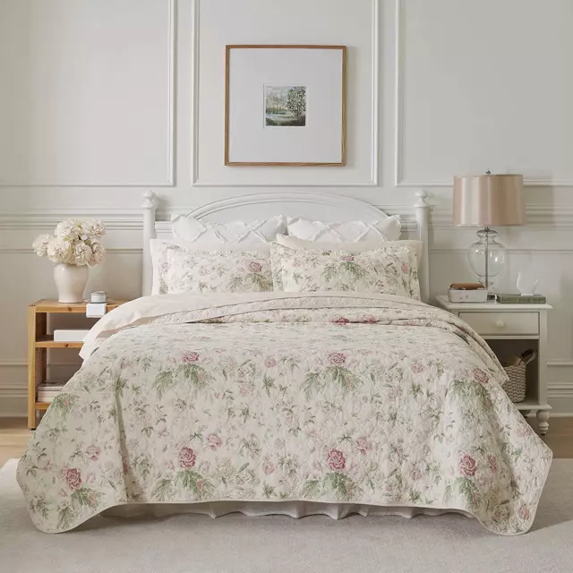 Laura Ashley Home - Queen Quilt Set, Reversible Cotton Bedding with Matching Sha