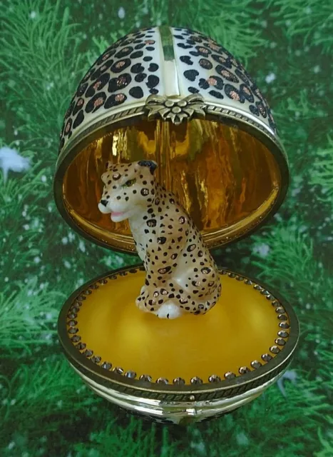 Komozja Family Blown Glass Leopard Jeweled Hinged Egg Christmas Ornament