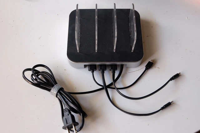 Atomi 3 Port USB charging station AT740 w/ 1x lighting, 1x micro-USB cables