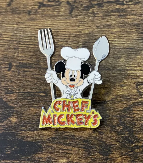 Rare WDW Chef Mickey's Mickey Mouse Official Pin Badge Button Brooch 2007 Disney