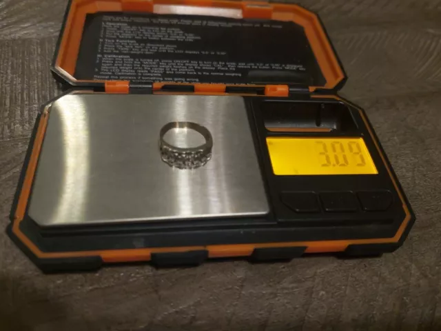 3 g 14k scrap White gold