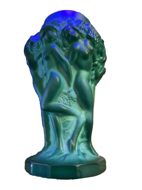 A stunning art deco  1930s H. Hoffmann ( Lalique)  green glass Vase.