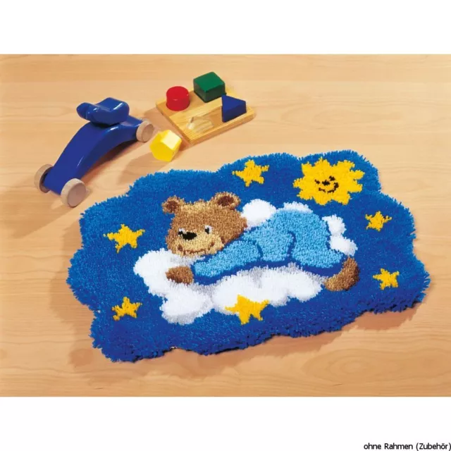 Set de tejer alfombra moldeada Vervaco "Osos con pijama azul en la nube"