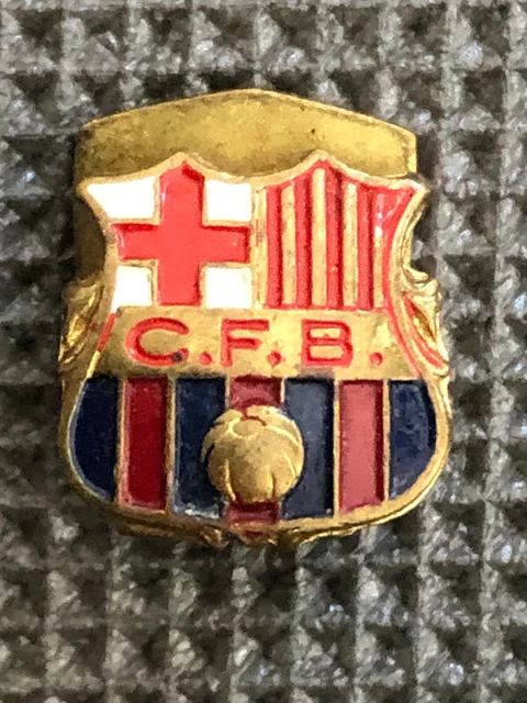 Vecteur De Conception Du Logo D'un Club De Football | Vecteur Gratuite