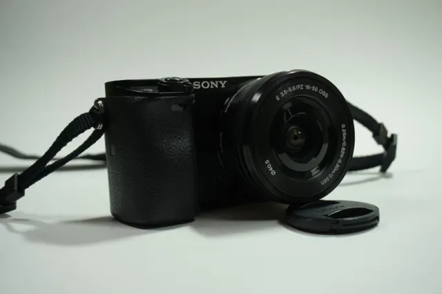 Sony alpha 6000 Kit mit Zoom 16-50mm OSS - schwarz