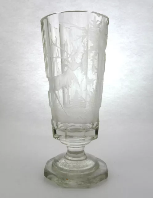 Glas mit Tiefschliff Moser Jagd Hirsch ca. 1870