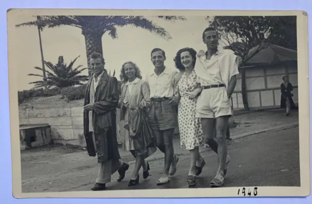 Splendida Foto Cartolina ragazzi alla moda a VARAZZE SAVONA nel 1946