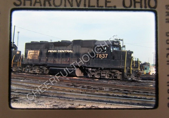 Original '76 Kodachrome Slide PC Penn Central 7837 GP38 Sharonville, OH   34N45