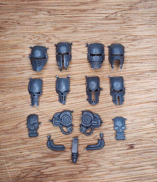 thumbnail image 2 of Games Workshop Warhammer 40k Imperial Knight Body & Hull Bits – Unassembled & Unpainted 2 of 5
