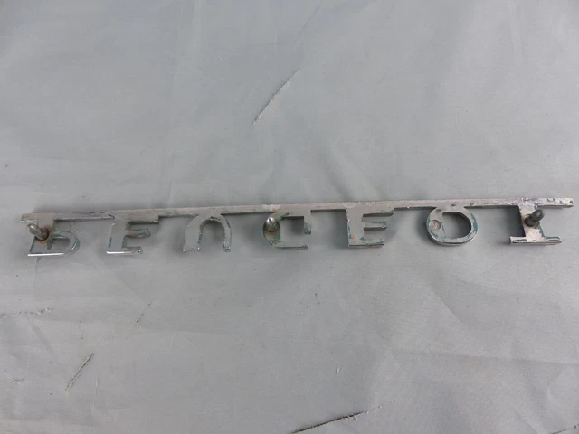 Insigne Logo Peugeot 304 Hayon Coffre En Aluminium - Occasion En Bon état - Origine France