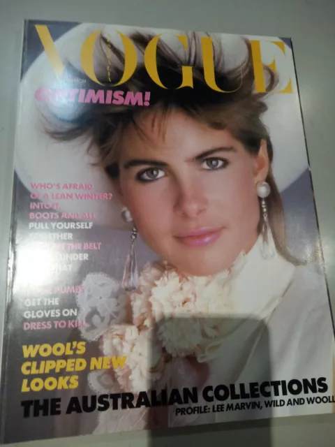 VOGUE AUSTRALIA MAGAZINE may 2002 carmen kass FASHION $15.00 - PicClick AU