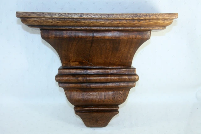 Manto de estante de pared de madera tallada a mano con soporte de ménicela manchada Manto de estante de pared de madera tallada a mano con soporte de ménicela manchada