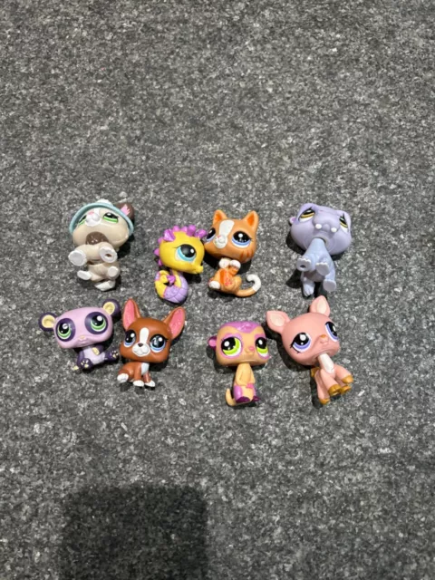 Littlest pet shop Pets Toy Bundle (8 Toys, including rare hat one walking toy)