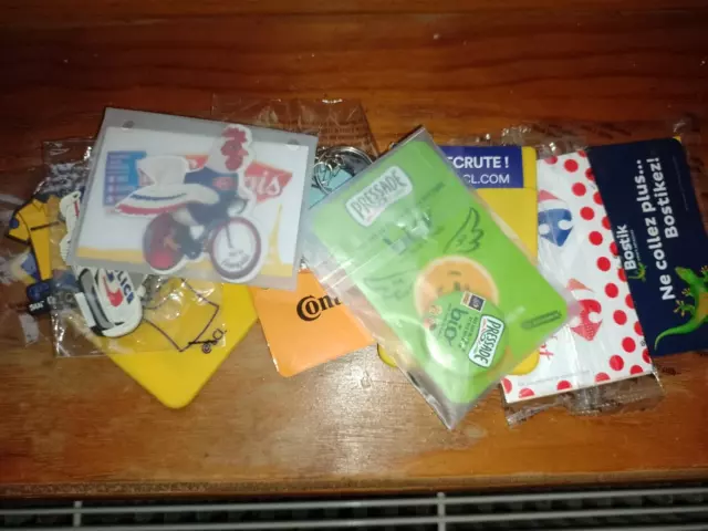 Lot de 10 goodies Caravane publicitaire Tour de France