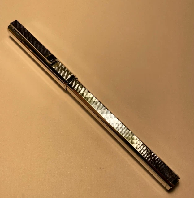 Dunhill ‘STERLING SILVER’ Ballpoint Pen Dunhill ‘STERLING SILVER’ Ballpoint Pen