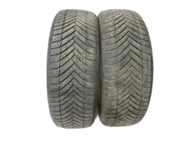 2x pneus dété Minerva 215/60R17 V 6.9-7.1mm
