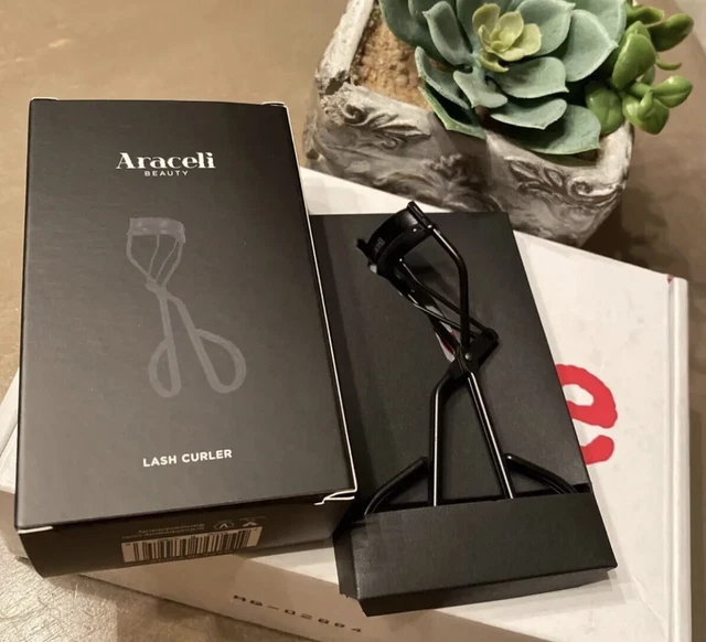 Araceli Beauty Womens Lash Curler Black NEW IN BOX freeShip