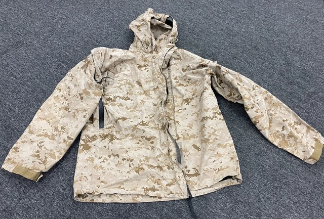 USMC Lightweight Exposure Gore-tex Jacket  Desert MARPAT Medium REGULAR