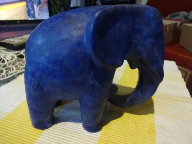 Elefant blau aus Ton modelliert 16 X 15 cm