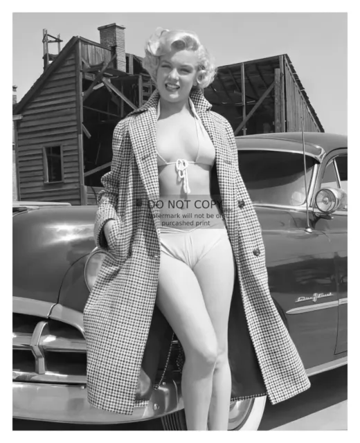 Marilyn Monroe In Sexy White Bikini Wearing Coat 8X10 Photo