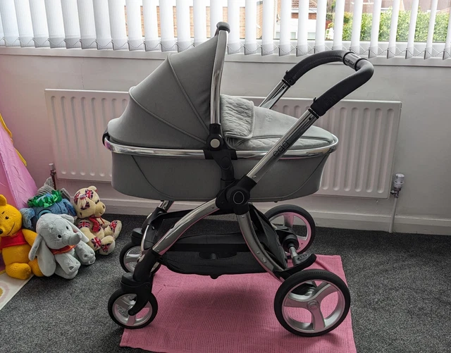 egg 2 pram Full travel system package
