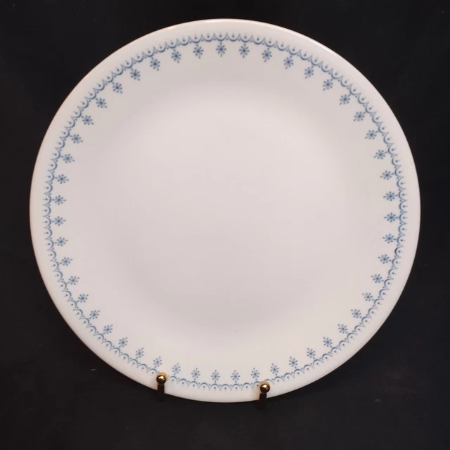 VINTAGE CORELLE SET Of Blue Snowflake Dinner Plates