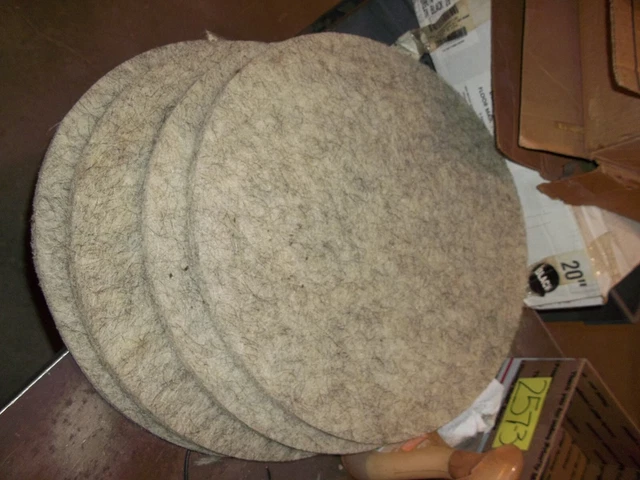 Lot Of 4 Servicemaster 20" Burnishing Discs (811)