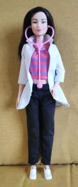 Mattel 2015 Barbie Doll Doctor Vet Asian Lea