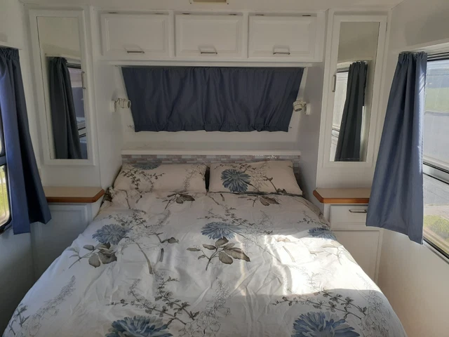 2004 Fulcher galaxy Caravan, 21ft, shower/toilet, 12 months rego,good condition