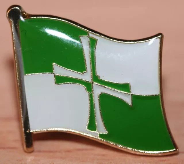 KIRKCUDBRIGHTSHIRE Scotland County Flag Enamel Pin Badge UK Great Britain