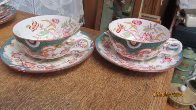 2 anciennes tasses,sous tasse,porcelaine,sarreguemines ,tres bon état,numéro 215