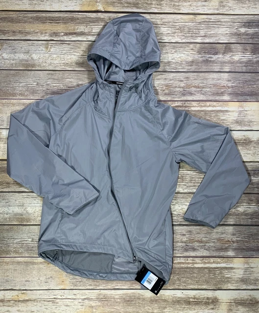 Nike running runway element reflective detail hotsell jacket in black