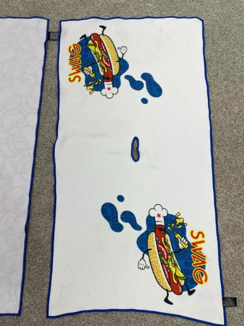 SWAG Golf  Towel Chicago Dog, Preowned